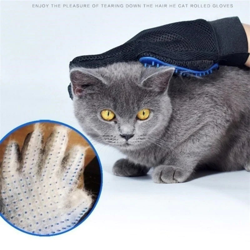 Revolutionize Pet Grooming with Self-Grooming Gloves - Effortless Shedding & Bathing for Cats and Dogs